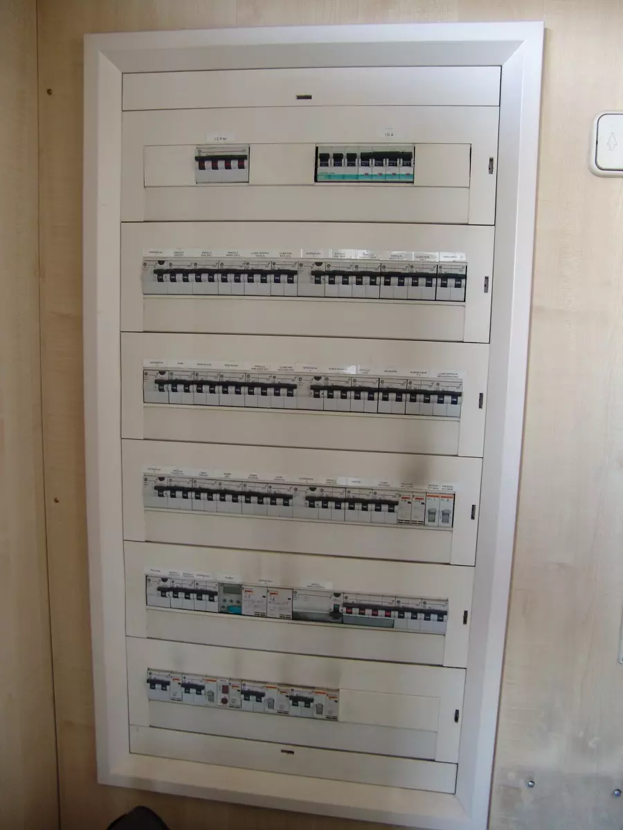 instalaciones cuadros electricos Proyectos el茅ctricos Mallorca